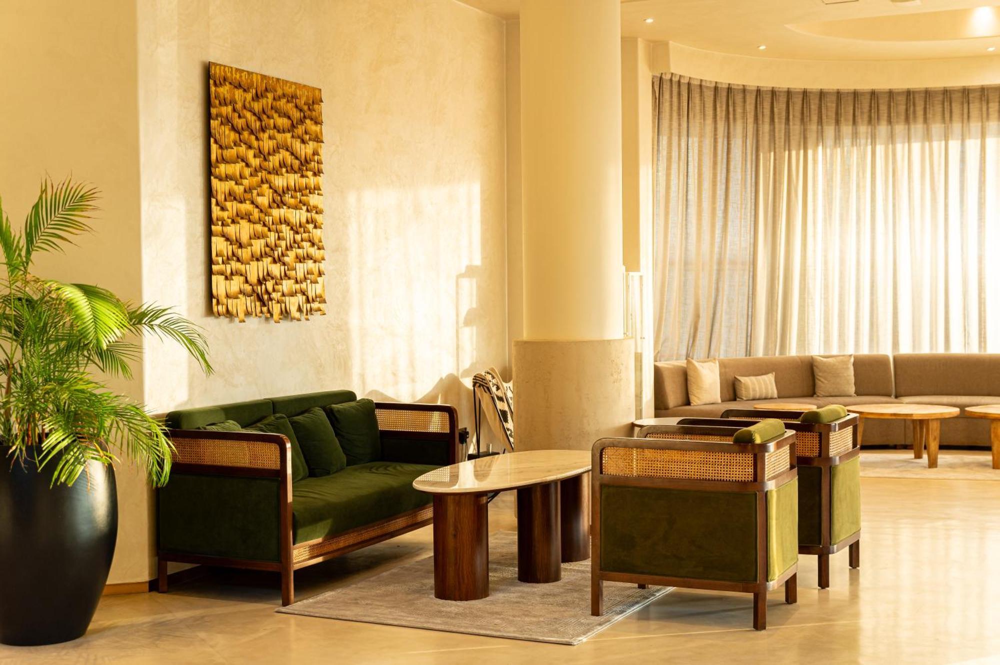 Majestic Cove Hotel - Formerly Le Meridien Fairway Дубай Екстер'єр фото