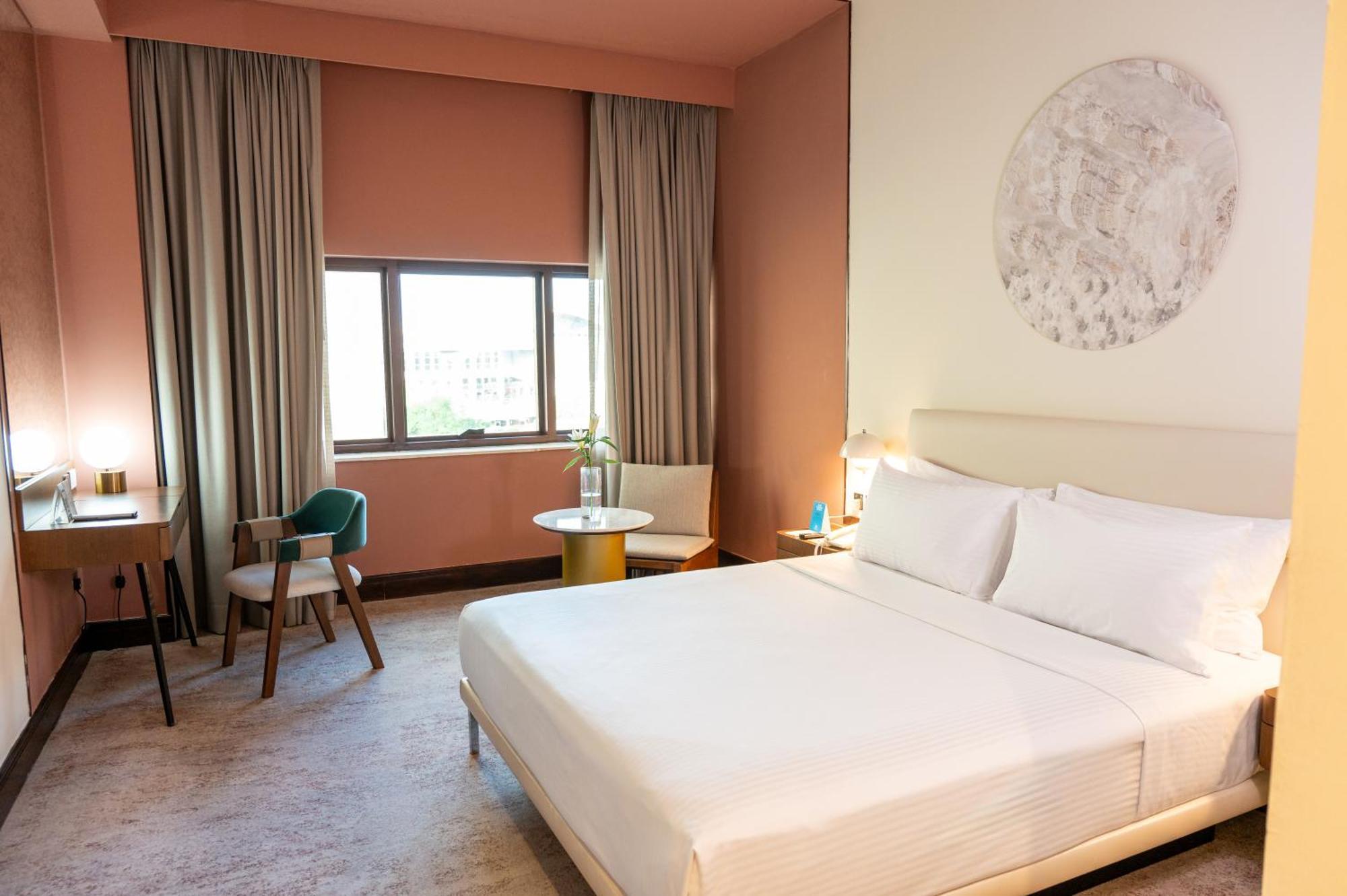 Majestic Cove Hotel - Formerly Le Meridien Fairway Дубай Екстер'єр фото